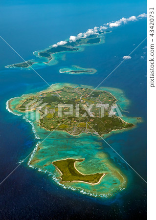 Izena Island Yanaha Island Gushigawa Island Nosu Island Iarya Island Aerial view Izena Island Yanaha Island Gushigawa Island Nosu Island Iarya Island Aerial view 43420731