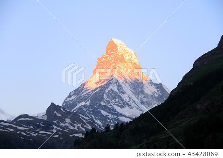 Matterhorn at sunrise 43428069