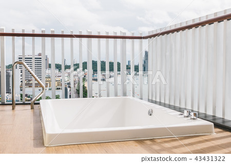 Beautiful white bathtub decoration exterior of balcony 43431322