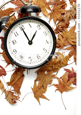 Daylight Saving Time End 43432276