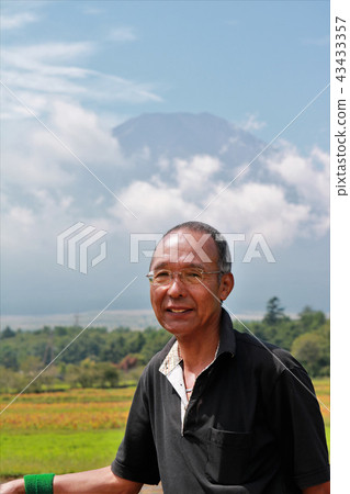 Fuji senior man 43433357
