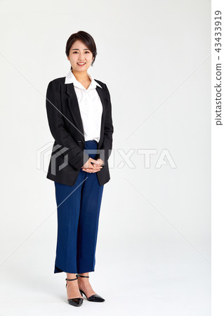 20s, 30s business woman, working, job, confidence, worker 20s, 30s business woman, working, job, confidence, worker 43433919