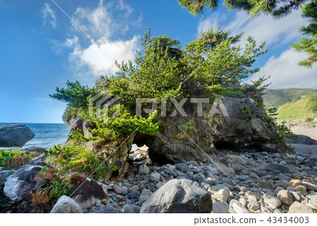 Kozushima Buttooshi Rock, Izu Seven Islands, Tokyo - Stock Photo