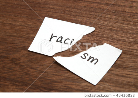 種族主義撕紙 43436858