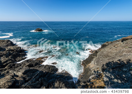 Mediterranean Sea - Coast in Framura Liguria Italy Mediterranean Sea - Coast in Framura Liguria Italy 43439798