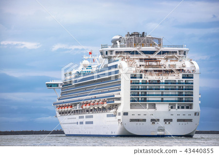 Luxury cruise ship Luxury cruise ship 43440855