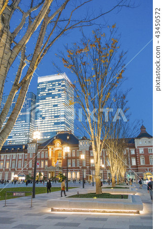 Tokyo Station Marunouchi Square Square Twilight Tokyo Twilight Tokyo Station Marunouchi Station Square with beautiful granite finish Tokyo Station Marunouchi Square Square Twilight Tokyo Twilight Tokyo Station Marunouchi Station Square with beautiful granite finish 43450572