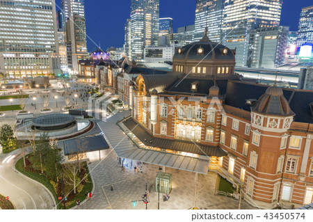 東京站丸之內廣場廣場暮光之城東京暮光之城東京站丸之內車站廣場，美麗的花崗岩飾面 43450574