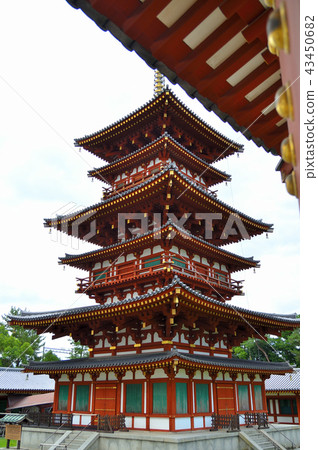 Yakushiji Yakushiji 43450682