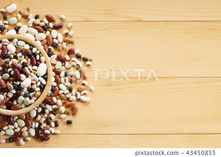 mixed beans on wooden background 43450855