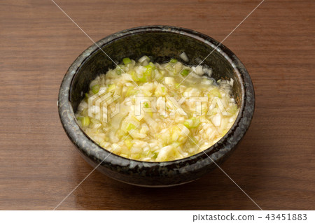 Welsh onion salt 43451883