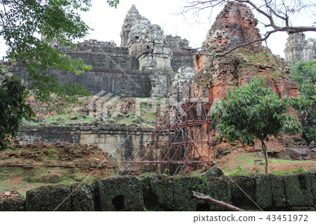 Phnom Baken 43451972
