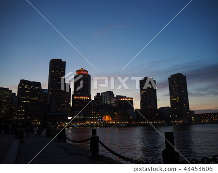 都市風景波士頓大廈小組夜場面 43453606
