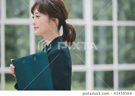 businesswoman, binders, binder 43459564