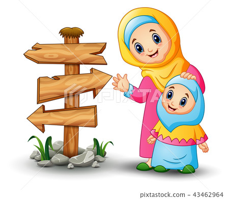 A Muslim women hold her daughter head  43462964