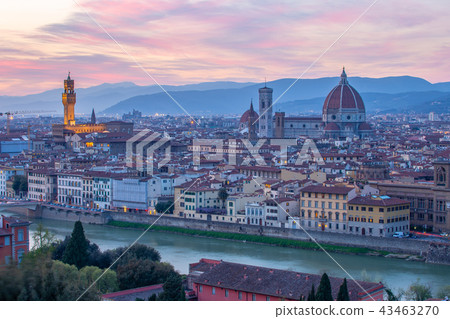 Florence Cathedral at night in Florence, Italy 43463270