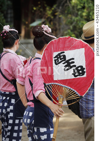 粉絲的Odan Fan中的女性 粉絲的Odan Fan中的女性 43465210