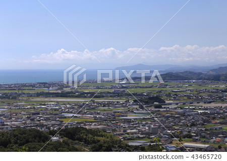 Konaga plain seen from the Longkawa-do skyline (West across the Monobu River, direction from Katsurahama from Kochi Airport) Konaga plain seen from the Longkawa-do skyline (West across the Monobu River, direction from Katsurahama from Kochi Airport) 43465720