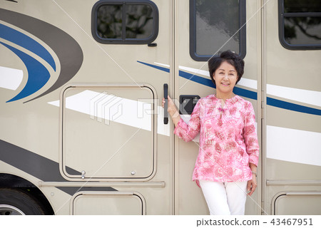 Senior Life 43467951