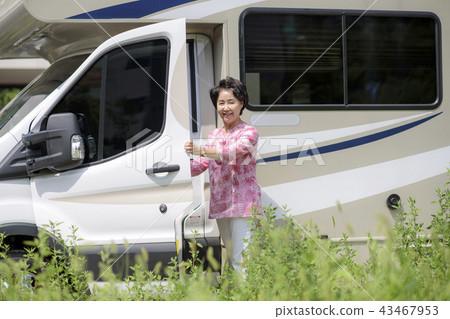 Senior Life Senior Life 43467953