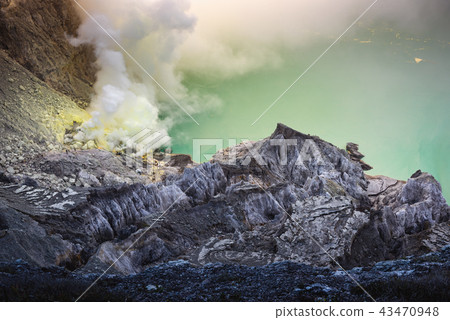 Landscape of Kawah Ijen volcano in sunrise scene Landscape of Kawah Ijen volcano in sunrise scene 43470948
