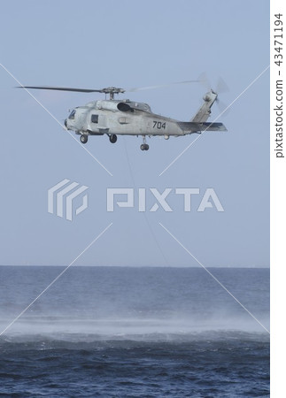 SH-60B日本美國海軍的Seahawk反潛直升機,也積極參與在東海徘徊的東日本大地震的災難調度 SH-60B日本美國海軍的Seahawk反潛直升機,也積極參與在東海徘徊的東日本大地震的災難調度 43471194
