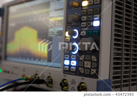 modern digital oscilloscope 43472393
