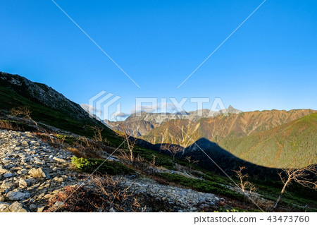 Mt. Hashigatake seen from Chonenarikoshi 43473760