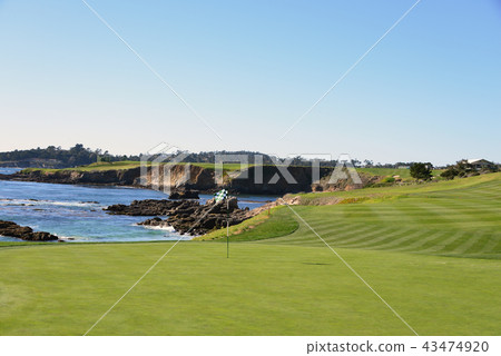 America Pebble Beach 43474920