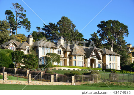 America Pebble Beach 43474985