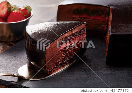 Chocolate cake image 43477572