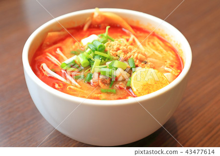 Delicious Tom Yan Kun Noodle 43477614