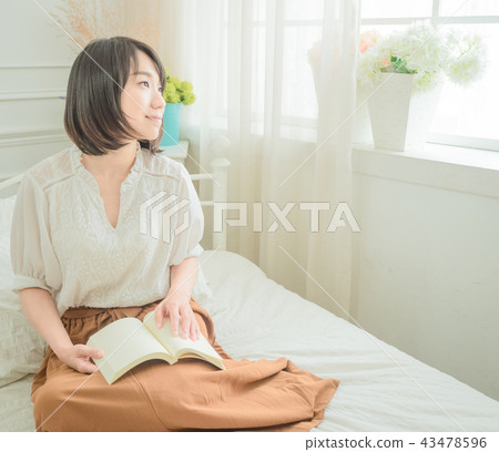 閱讀的女孩 43478596