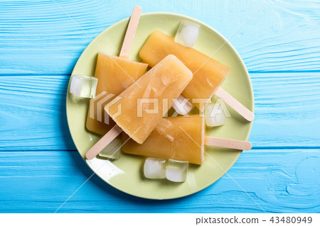 homemade peach popsicle 43480949