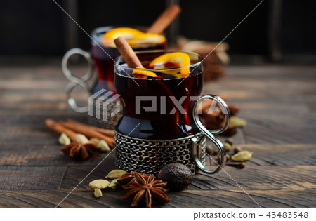 Mulled Wine with Oranges and Spices. 43483548