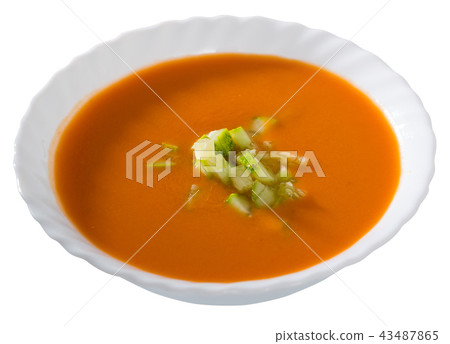 Andalusian fresh traditional cold soup gazpacho in bowl 43487865