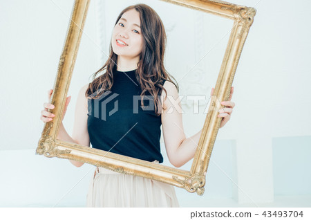 女性肖像 43493704