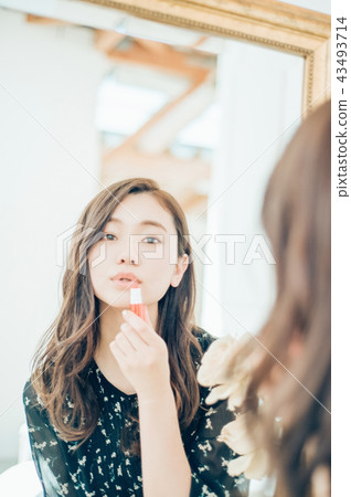 Woman portrait beauty Woman portrait beauty 43493714
