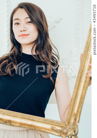 女性肖像 43493716