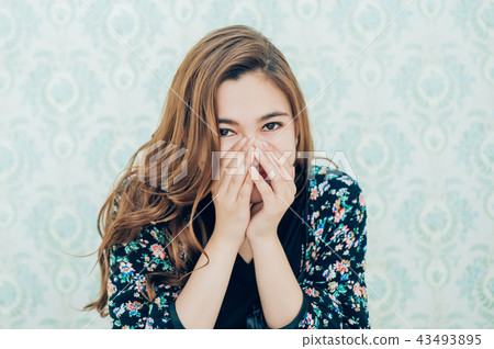 女性肖像 女性肖像 43493895