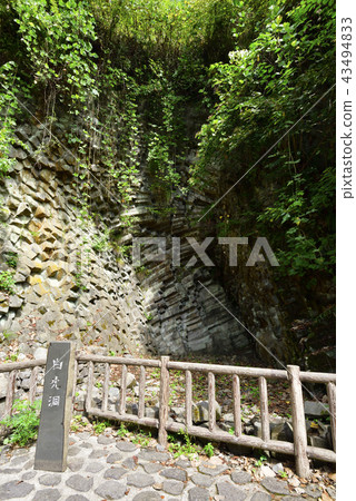 White Tiger Cave Genbudong Park (Toyoka City, Hyogo Prefecture) White Tiger Cave Genbudong Park (Toyoka City, Hyogo Prefecture) 43494833
