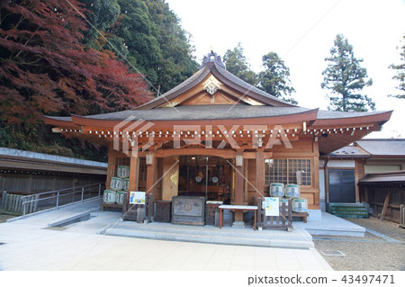 Goryeo Shrine 43497471