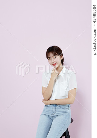 韓國人，漂亮女孩，大學生，無辜，白色，長發 43499584