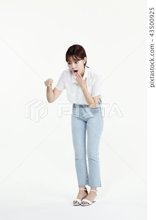 韓國人,漂亮女孩,大學生,無辜,白色,長發 韓國人,漂亮女孩,大學生,無辜,白色,長發 43500925