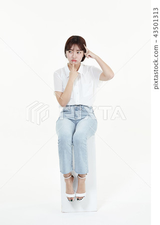 韓國人，漂亮女孩，大學生，無辜，白色，長發 43501313