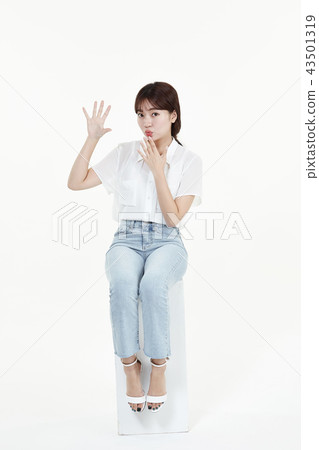 韓國人，漂亮女孩，大學生，無辜，白色，長發 43501319