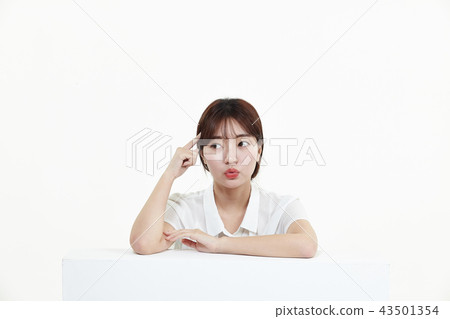 韓國人,漂亮女孩,大學生,無辜,白色,長發 韓國人,漂亮女孩,大學生,無辜,白色,長發 43501354