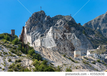 Quarry of white Carrara Marble - Apuan Alps Italy 43502630