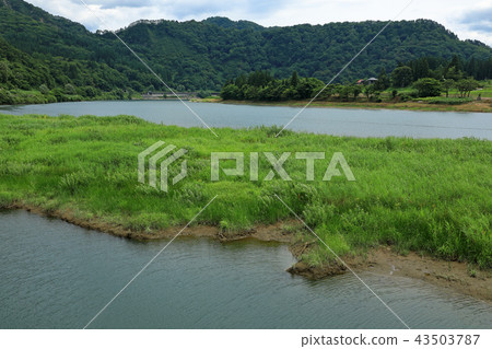 Summer waterfall lake and Nakasu Tadami Town, Fukushima Prefecture Summer waterfall lake and Nakasu Tadami Town, Fukushima Prefecture 43503787