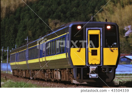 柴油特快列車Kiha 187系列 43504339